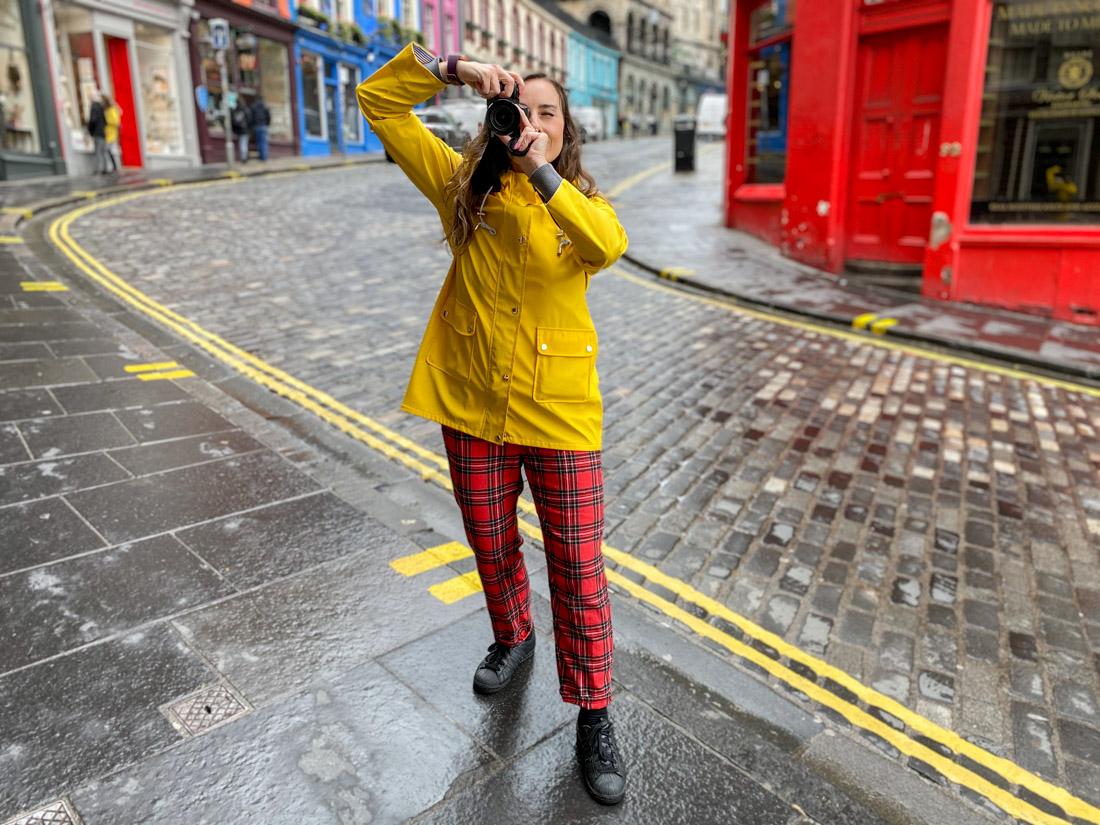 Not sure what to pack for your trip to Edinburgh? Take this quick quiz to discover the perfect items to include in your packing list!