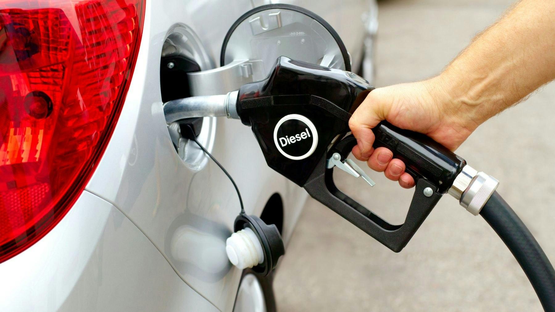 Discover which diesel engine cleaner suits your vehicle's needs with our quick quiz. Say goodbye to carbon deposits and hello to better engine performance!