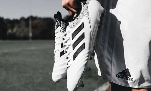 Best football cleats for wide receiver clearance