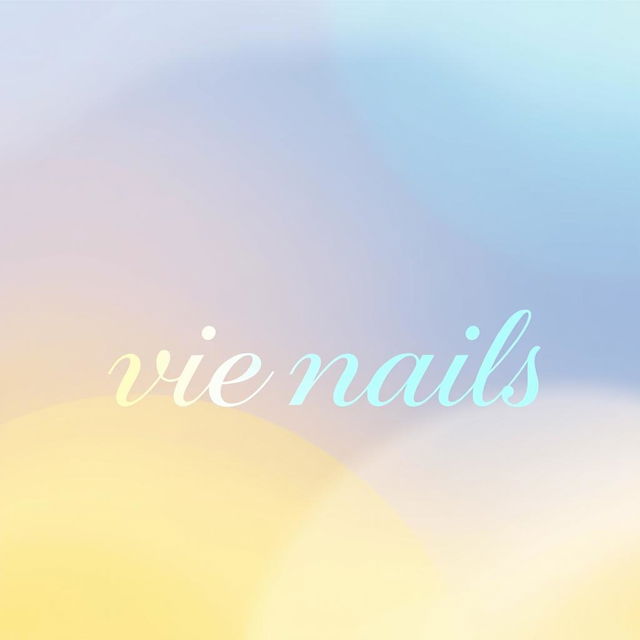 An animated logo design for the brand "viénails"