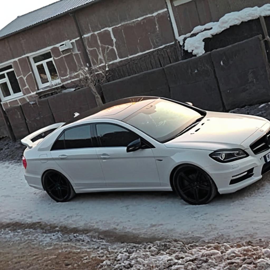 paint the wheels black