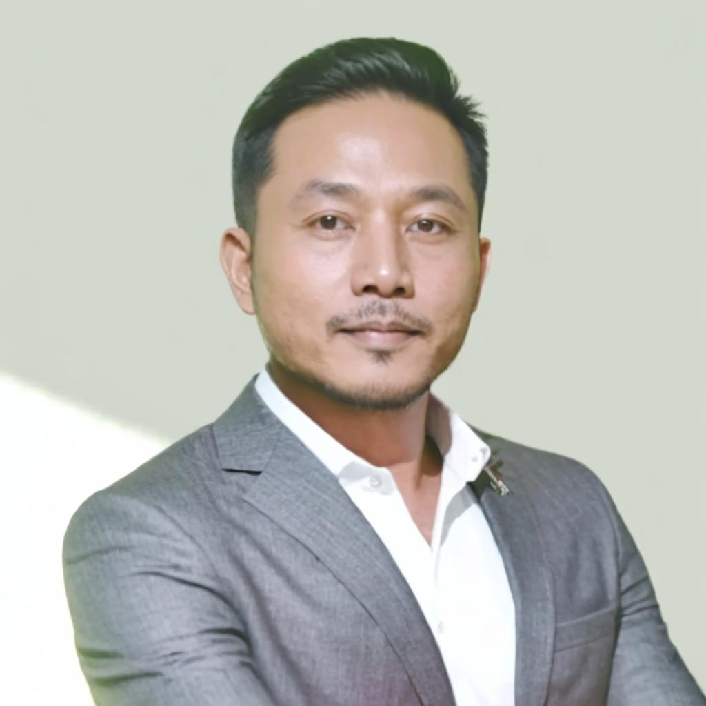 The Essence of Authority: A Dapper Business Actor