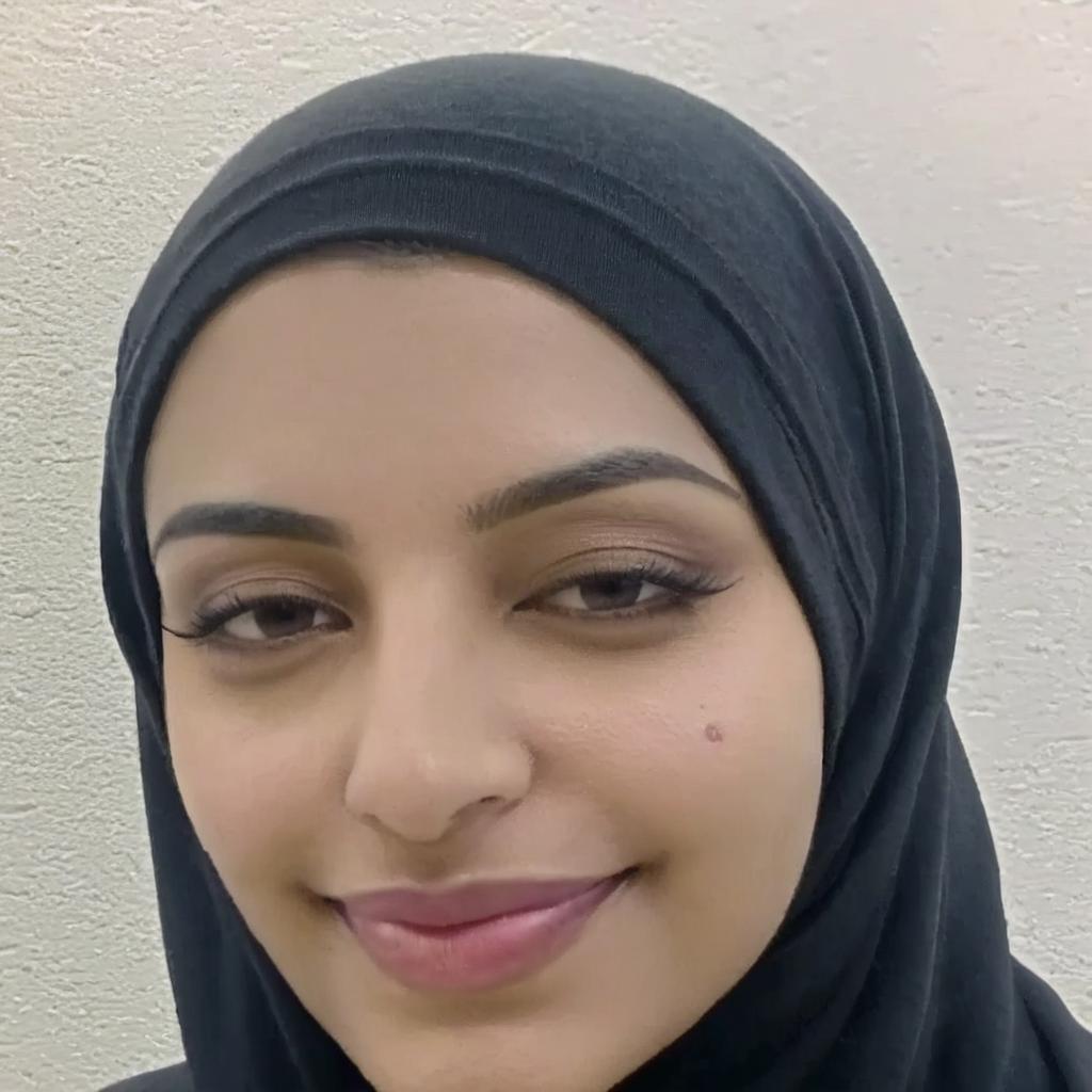 Radiant Style: Selfie with a Chic Headscarf