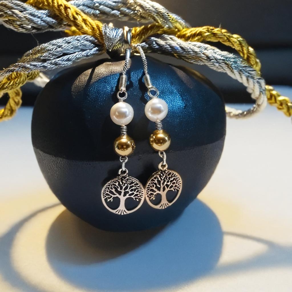 Artisan Tree Charm Earring with Pearl