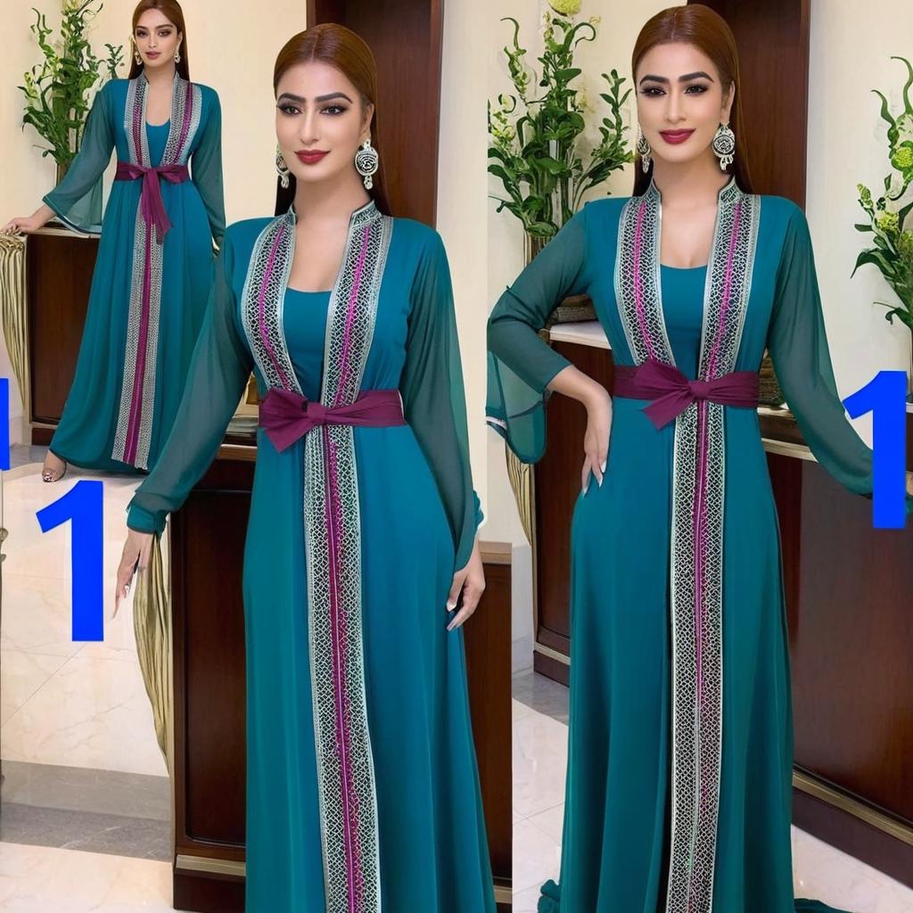 يوجد صورتين محتوب فيهم 1 و 2 ، اريد اللون الاخضر للقماش من صورة 2 بدلاً من اللون الازرق بصورة 1 ، ولكن لا تغير لون التطريز
