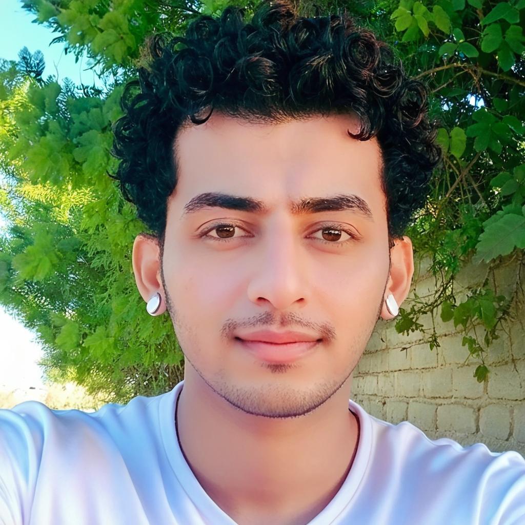 :اريدتركيب الصوره هاذي في الصوره الاولى

العنوان: "ظل المحارب"

في قلب صحراء واسعة تحت سماء ملبدة بـغيوم سوداء ثقيلة، يقف شاب شجاع يلوّح بـسيف ناري يشتعل بلهبٍ أحمر متوهج. على صدره يتلألأ شعار العنكبوت المضيء، ينبض بطاقة غامضة كأنها تستمد قوتها من السماء نفسها.

من خلفه، يقف خمسة مرافقين يرتدون أقنعة سوداء ولباس مظلم طويل، أشبه بحراس الظل. كلٌّ منهم يحمل سلاحًا فريدًا، عيونهم تلمع من خلف الأقنعة، ينتظرون إشارة القتال.

المشهد يتصاعد بينما يندفع الشاب إلى الأمام، يتواجه مع محارب مظلم ضخم، وتبدأ مبارزة نارية ملحمية، تتطاير شرارات السيوف، ويهتز الرمل تحت وقع الخطوات.

كل شيء يبدو وكأن القدر يتقرر في تلك اللحظة... معركة بين النور والظلام، في قلب العاصفة. اريد تصميم صوره على هاذا المشهد