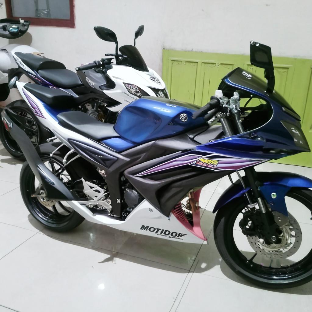 Sleek Modified Motorcycle in Racing Style - Idyllic AI