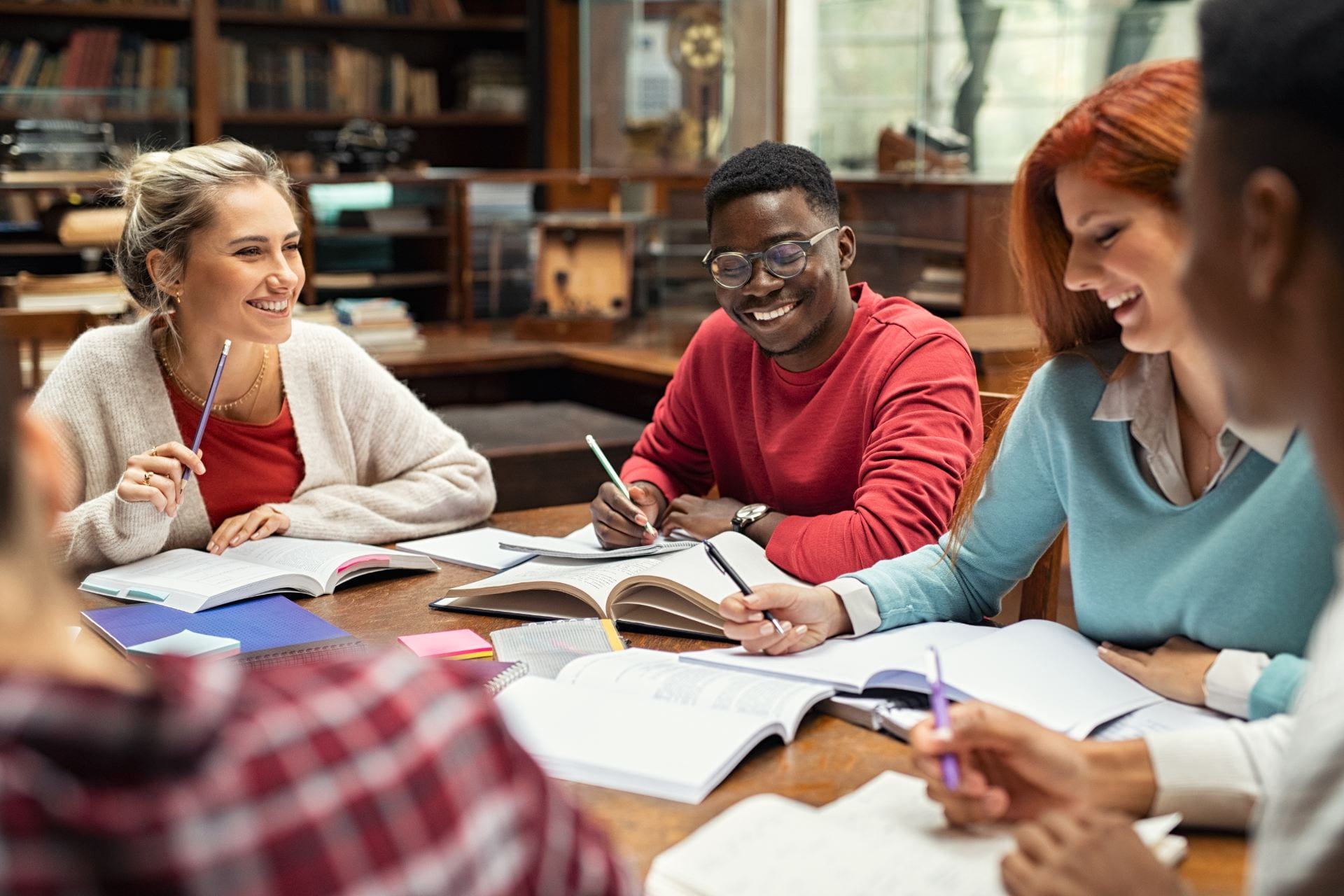 Why Study Groups Help You Succeed in U.S. Colleges